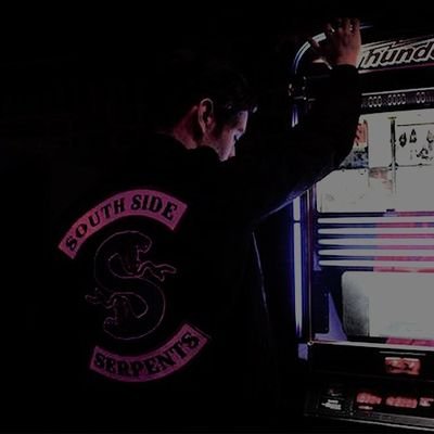 ToughSerpent's profile picture. 𝐀𝐥𝐥 𝐛𝐥𝐨𝐨𝐝 𝐝𝐨𝐞𝐬, 𝐢𝐬 𝐦𝐚𝐤𝐞 𝐲𝐨𝐮 𝐫𝐞𝐥𝐚𝐭𝐞𝐝.