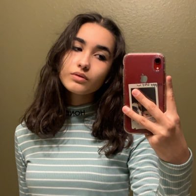 sofiems15's profile picture. 17. sweater weather baybee