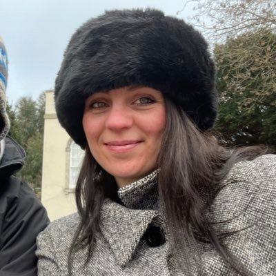 taniabenade's profile picture. Aries. Competitive. Wine. Art. Food. Politics. DR3 & McLaren 🏁💼 Conversational analyst.