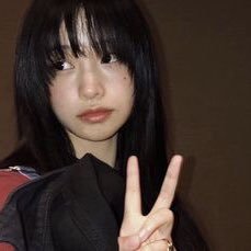 vavavis_u's profile picture.