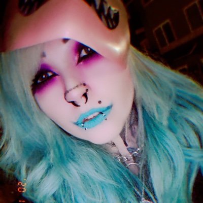 uthotty69's profile picture. Memes and anime