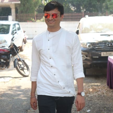 nims_solanki's profile picture. Javascript Developer at WebOsmotic