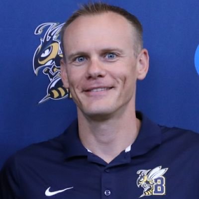 Montana State University Billings Triathlon/XC/Track - #GoJackets @MSUBTriathlon @msubxctf