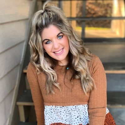 if you can’t find the sunshine, be the sunshine 🌞