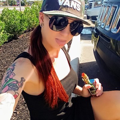 🌱Vegetarian ❤Dogs 🎨Tattooed Model 🖤Polite until provoked🖤📚Truth seeker 🐘🇺🇲Republican
🔗https://t.co/fnHTygAYCI