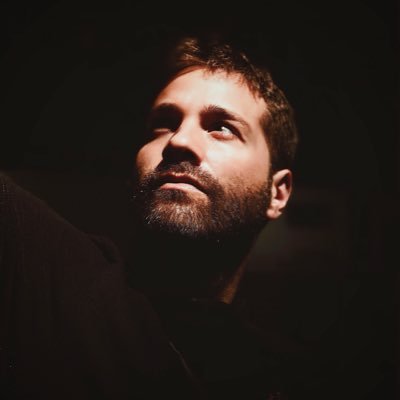 Director Venezolano - Quien Sueña: Crea, quien Ama: Siente, quien Vive: Perdura y quien Sueña, Ama y Vive: Filma. Nuno Gomes