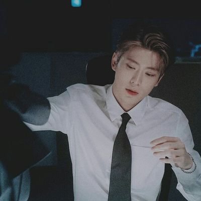 สวัสดีคับ
ผมบอทใหม่นะคับ😄🌹
N:แจอิน
19y
Rt:ฟอลแบคบอท