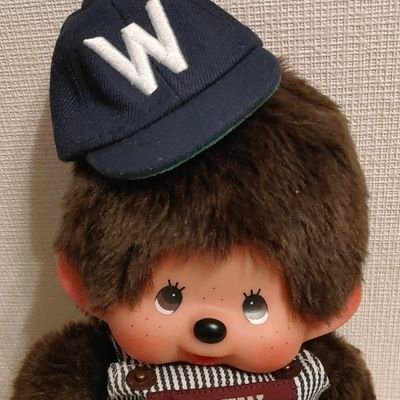 番長と同い年のベイスターズ好き📷️と双眼鏡を携えてご贔屓様のおわすところへ出没しては被写体が偏った写真を垂れ流す たま~に音楽やクルマ、昭和的なモノに過剰に反応 無言でフォロー失礼します