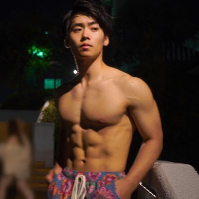 【タレント・俳優・パーソナルトレーナー】として活動 しております。 フリーで活動することになりましたのでお仕事依頼とパーソナルトレーニングをご希望の方はDMにてお願いたします。 ファンクラブ⬇️ https://t.co/x68RpeyFSy