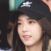 JISOO STAN (@for_jisoo_only) 's Twitter Profile