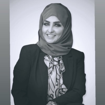 مذيعة برنامج #من_السعودية🇸🇦 ، سفيرة مشروع الملك عبدالعزيز للنقل العام بمدينة الرياض ، باكورة إصداراتي #عدني_ان_تكتب_لي_دائما snapchat : nuhaalharbie