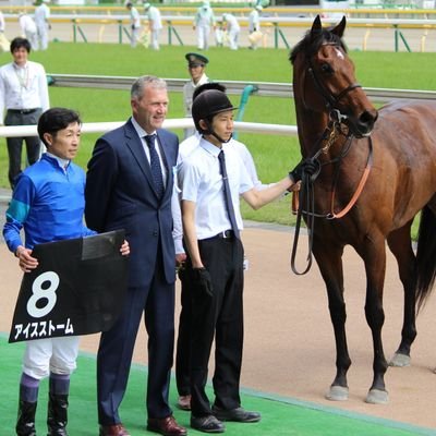 horseracing_Ryu's profile picture. 人がいて　馬がいて　そしてまた人がいる