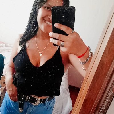 EveCastro3's profile picture. 〰️T w  n u e v o 〰️