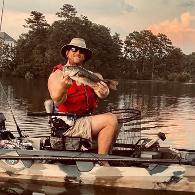 Tech Advisor and Entrepreneur, Co-owner of The Yak Shak, GA-born, God-fearin’ American Man, Moderate Libertarian, Go Dawgs and Go Braves!!  Col. 1:10