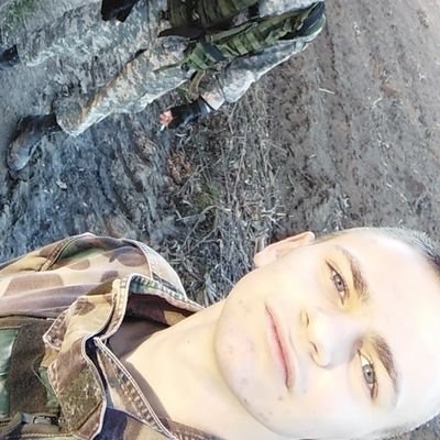 ubhxlkN4O7447hi's profile picture. Једног дана осветићу се бедмицима, чекам вас у зачараној шуми с мојим четницима!
...
Мој прст је на орозу кренуо сам ка врху и срешћемо се у пролазу!
🇷🇸