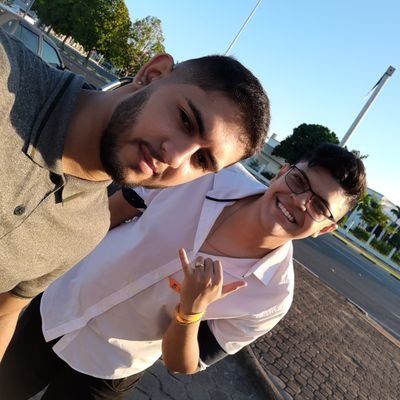 Muitos vivem pra deixar bens, mas eu vivo pra deixar saudades