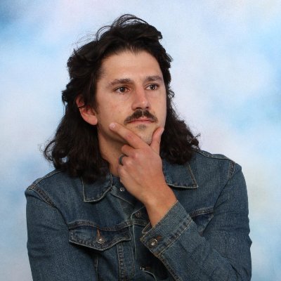 RoleyMulash's profile picture. I'm about as interesting as a wet carrot.