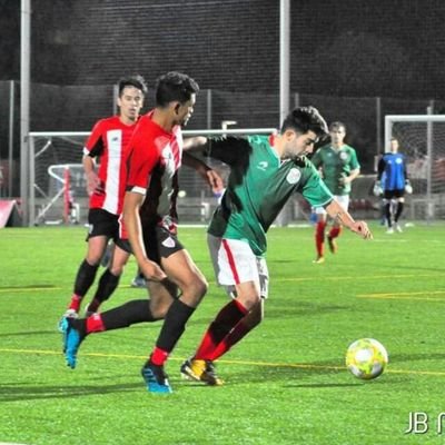 Ex jugador de la real sociedad juvenil, thinadhoo, pasaia k.e,  en tolosa C.F tercera división,  actualmente en el Real unión B ⚽️⚽️