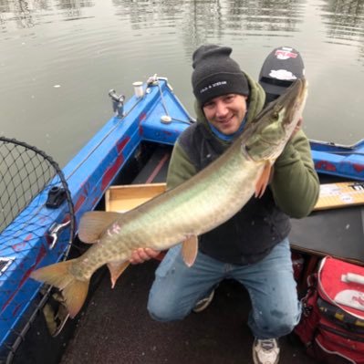 WeedensABum's profile picture. Family, Food, Musky Fishing, D-Alien, and Clone.