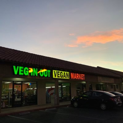 Supporting the VEGAN community in Las Vegas. Once a market now a movement ❤️🌱