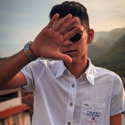 un_bocones_mas1's profile picture. Antes que me apague se apaga el sol🔥