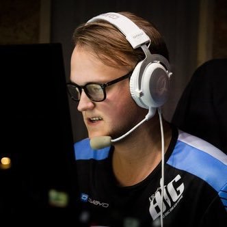 Simon Storm Profile
