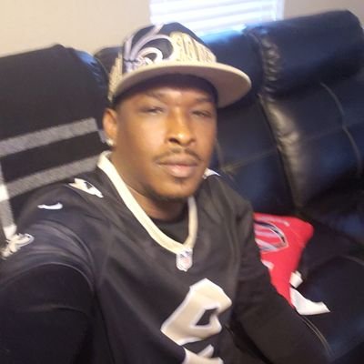 I'm a down to earth Country Boi from Louisiana i love the outdoors and I have hellva sense of humor