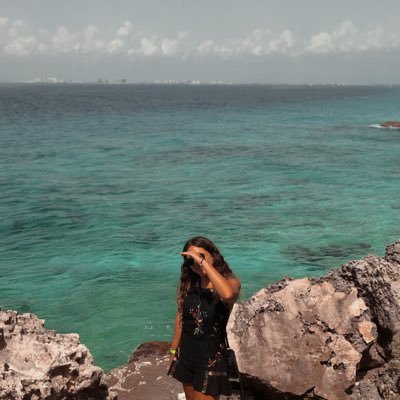 NatBernalC's profile picture. ig. natcastb 🤙🏻