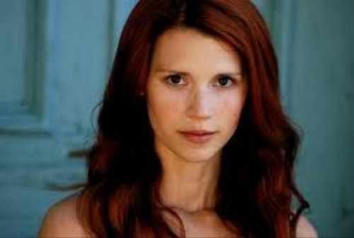 HeavensAnna's profile picture. I am a fallen angel. They are coming for me. I've got to hide. (Multi-Verse)