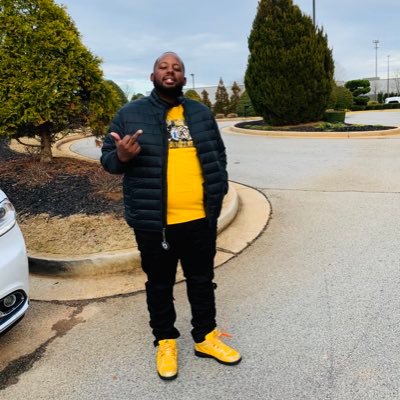 🏃🏾♂️this paper up taking care of the family morals 💰 loyalty and respect Get you some 💯