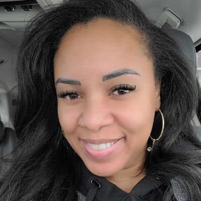 Sharbear_85's profile picture. Wife, mother, and friend