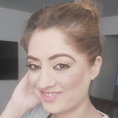 TahiraAfzal15's profile picture. I'm vloger