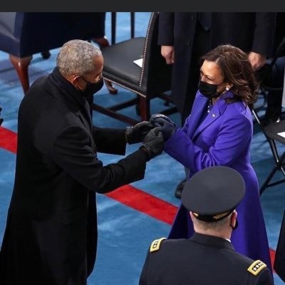 AnnaTiMo_'s profile picture. 