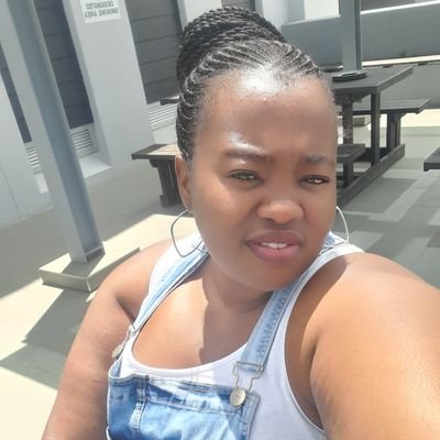 thabimakalino's profile picture. 