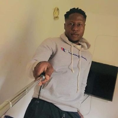 dj_ikesml's profile picture. Am the shy type.