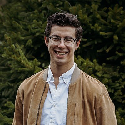 whelp | tiktok @zevulous | author of “two fish in a tank: how jokes may save our fractured world” | gtown ‘22