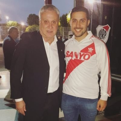 FedeParu's profile picture. Socio e hincha fanático de River. @CaravanaRiver
Ariel Ortega mi ídolo.
🇵🇾🇦🇪🇧🇷🇨🇱🇯🇵🇲🇽🇵🇪🇺🇾