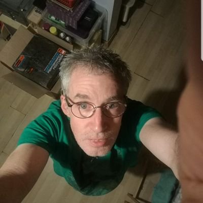 Si__Harris's profile picture. Self employed gardener. married to Julie, 3 kids. Love wildlife, nature, music