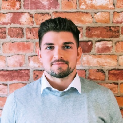 Tech Recruitment Consultant | #SoftwareDevelopment | #Contracts | Huge soccer ball fan ⚽️ | Back from Stateside 🇺🇸 | Stockton-On-Tees OG