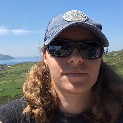 Rebecca_L_Webb's profile picture. I'm a student at the University of Mary Washington & I'm majoring in Art Education and Studio Art. I enjoy teaching kids, as well as drawing/painting/reading.
