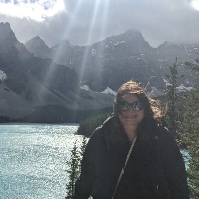 Marketer, storyteller, aimful wanderer. Fascinated by by volcanoes, cats and lost civilizations.