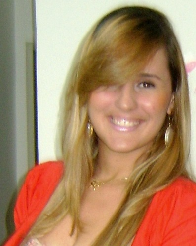 Estudante de enfermagem,apaixonada por minha familia e pela vida :)
