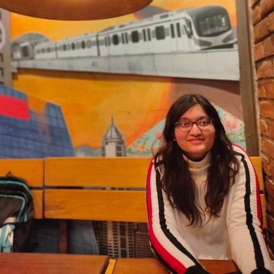 yavnikaaa's profile picture. 