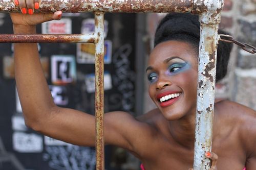 ElaseaD's profile picture. Elasea Douglas, a creative being personified; singer actress,dancer songwriter. Debut on Broadway in FELA! Working on her first album Rainbow Heart. Stay tuned.