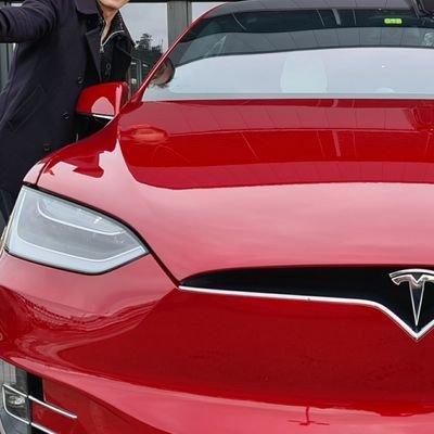 Villigen's profile picture. Father. Husband. Engineer. Drummer. $TSLA #ModelX