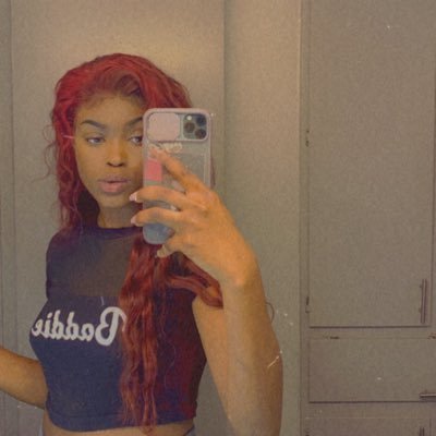 thatgirldenea20's profile picture. 