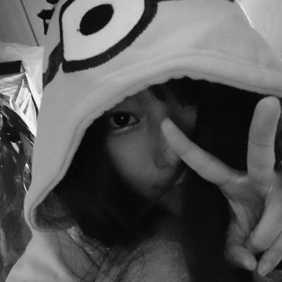 mint_c_o's profile picture. お金なくて困ってる貧乏ここな(るるちゃん)です(ゝω・´★)笑
音ゲー・モンスト・撮影会モデル・音楽活動(ピアノ ボーカル)

気軽に誘ってください。

好きなものは
飲酒・動物やちびっ子と遊ぶ・楽器演奏・イケメン💟笑
🥠🧧🐍