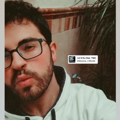 Aquí iría mi biografía, pero como no voy a escribir nada, estas malgastando tu tiempo en leer esto. To los tontos digan ey