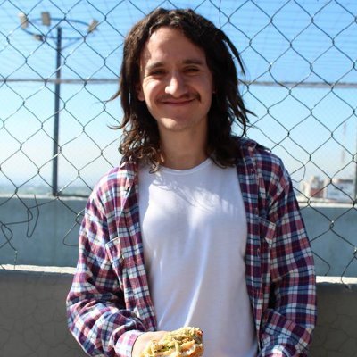 Psicólogo por profesión, amante de la vida por convicción
