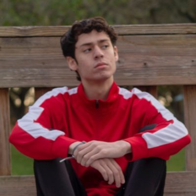 Omaris_127's profile picture. Positive Vibes Only 💯